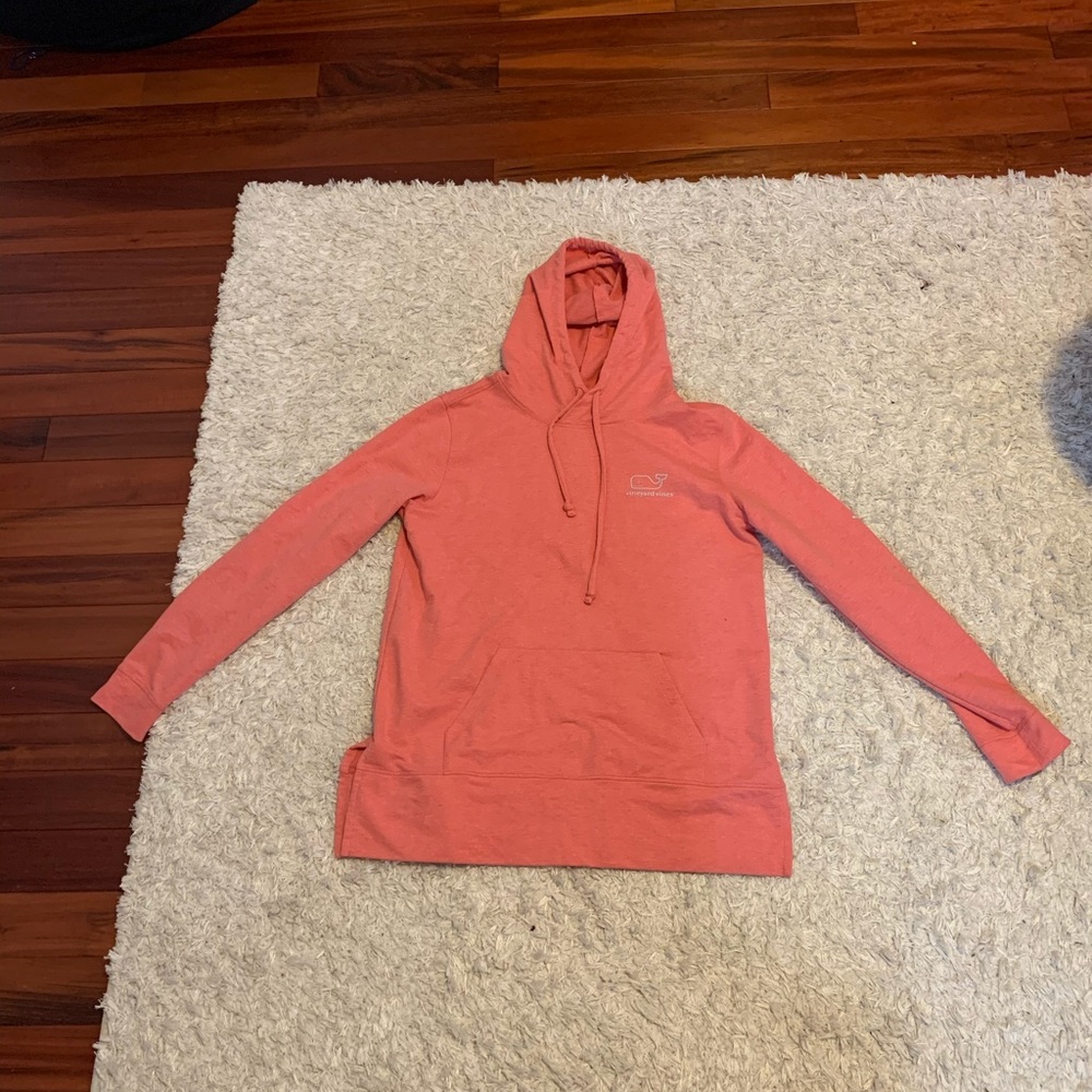 Pink vineyard vines hoodie